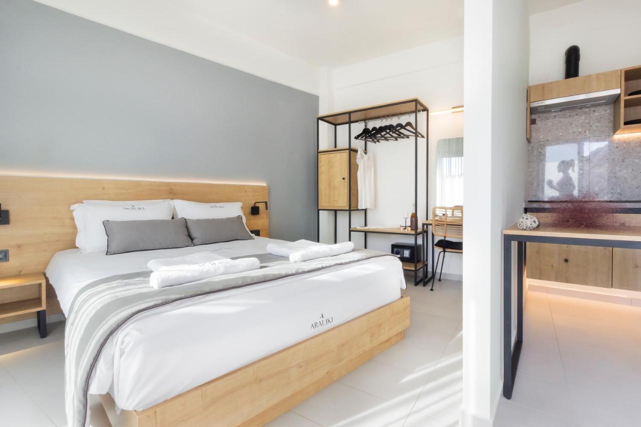 Araliki Suites Polychrono Eksteriør billede